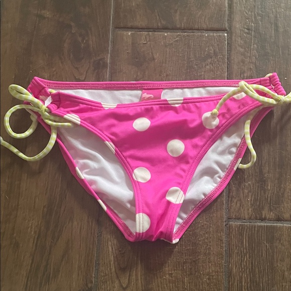 Billabong Pink Polka Dot Bikini - Picture 2 of 8